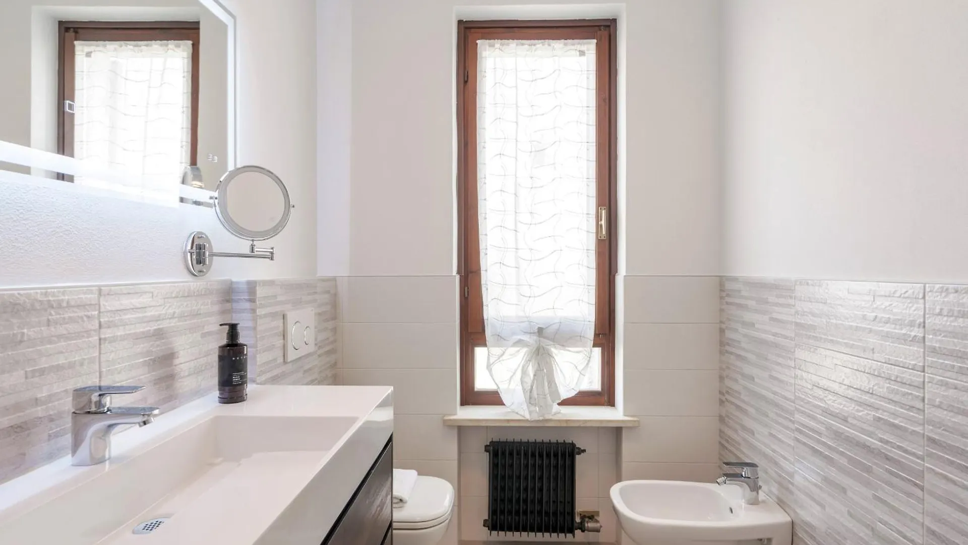 Emerald Apartment - Regarda Travel Bardolino 0*,