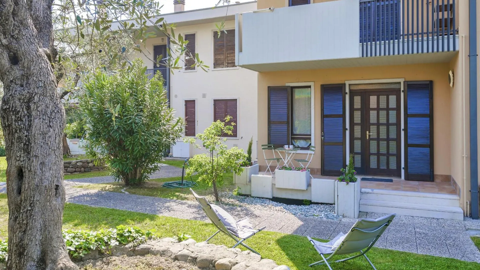 Emerald Apartment - Regarda Travel Bardolino 0*,