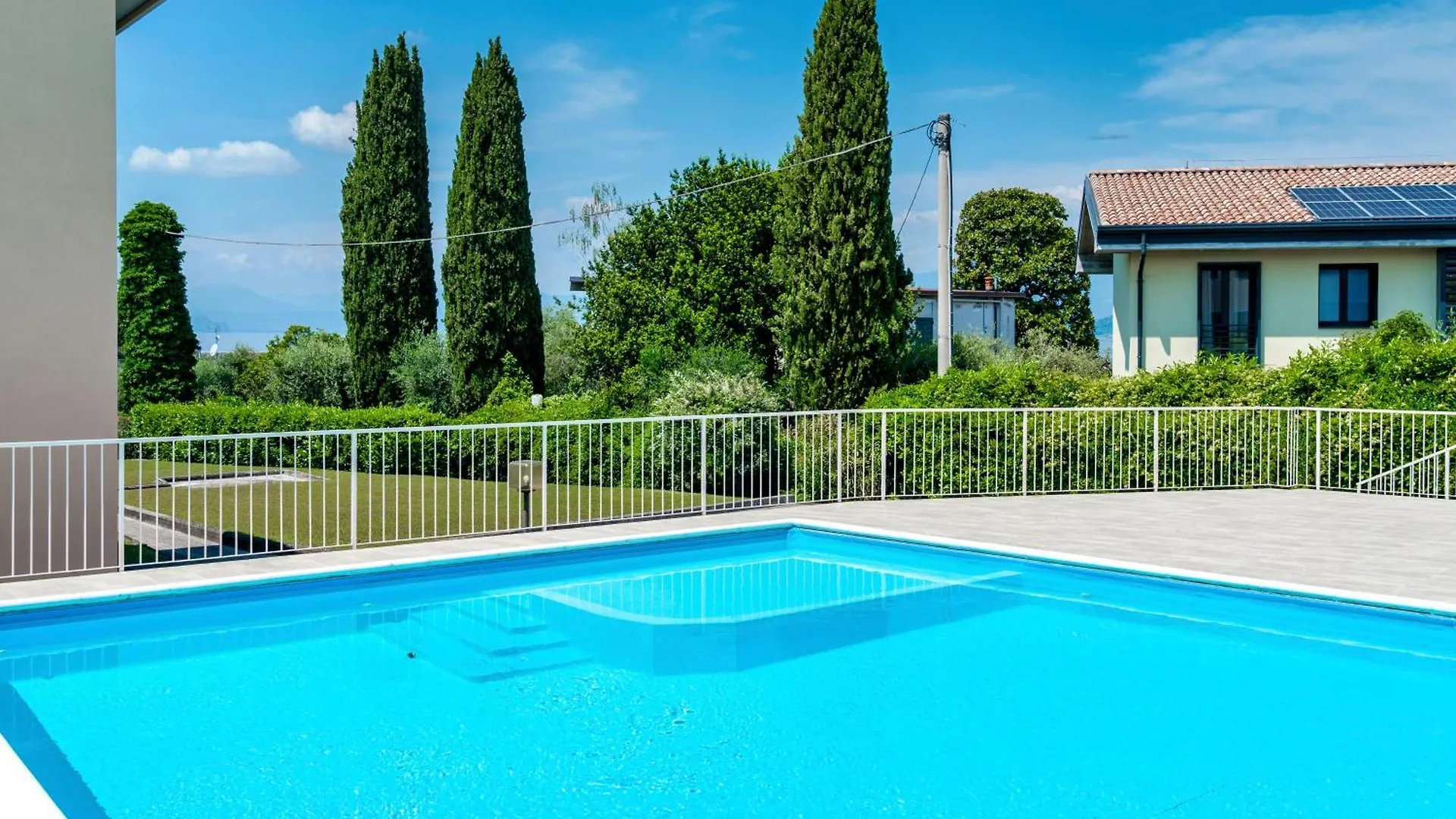 Emerald Apartment - Regarda Travel Bardolino